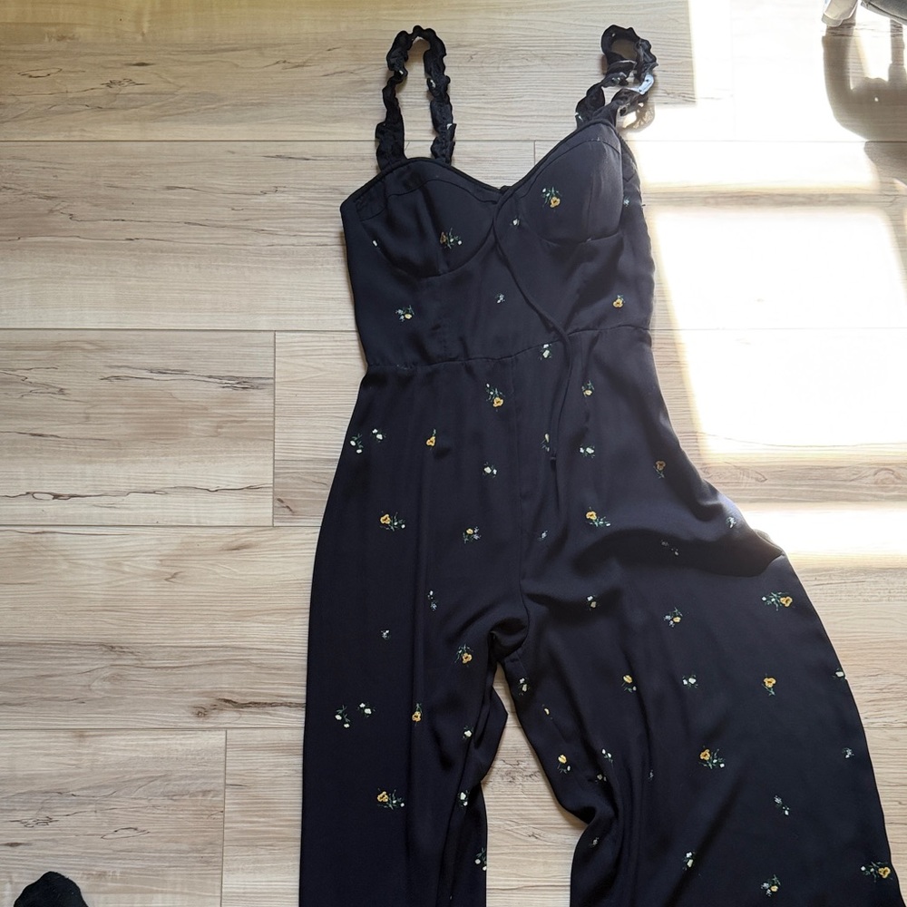 Chic Black Floral Jumpsuit